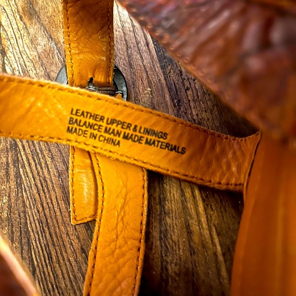 Brown Leather Women's Sandals - Picture 8 of 9